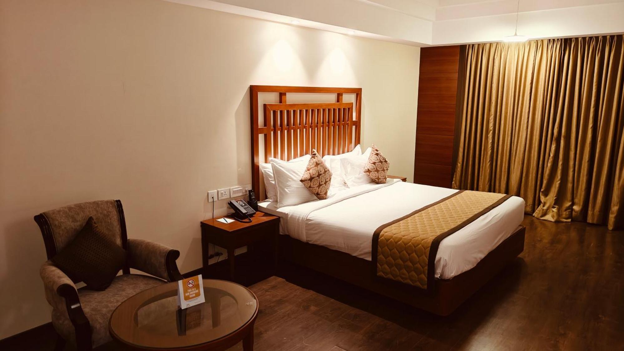 Mm Legacy - A Bergamont Hotel, Kanchipuram Exterior photo