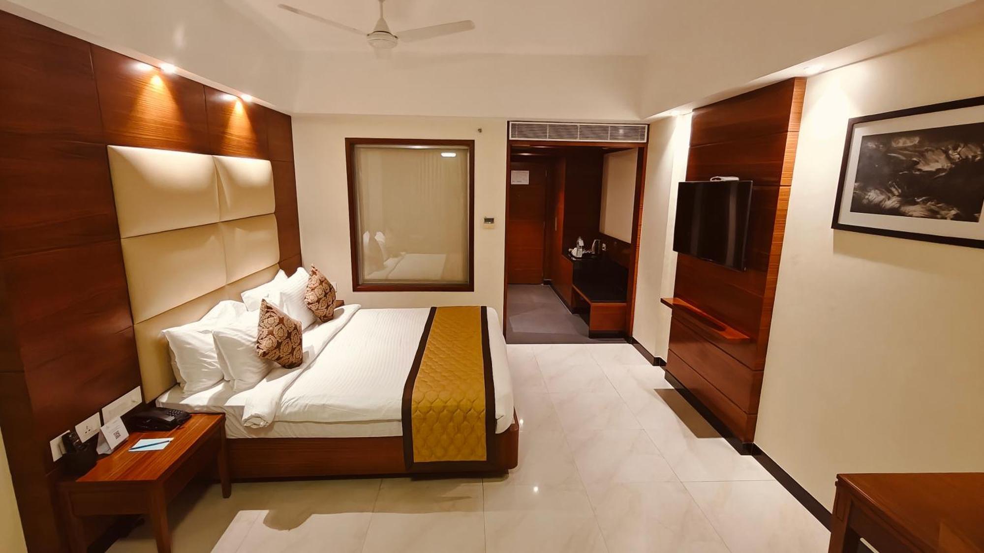 Mm Legacy - A Bergamont Hotel, Kanchipuram Exterior photo