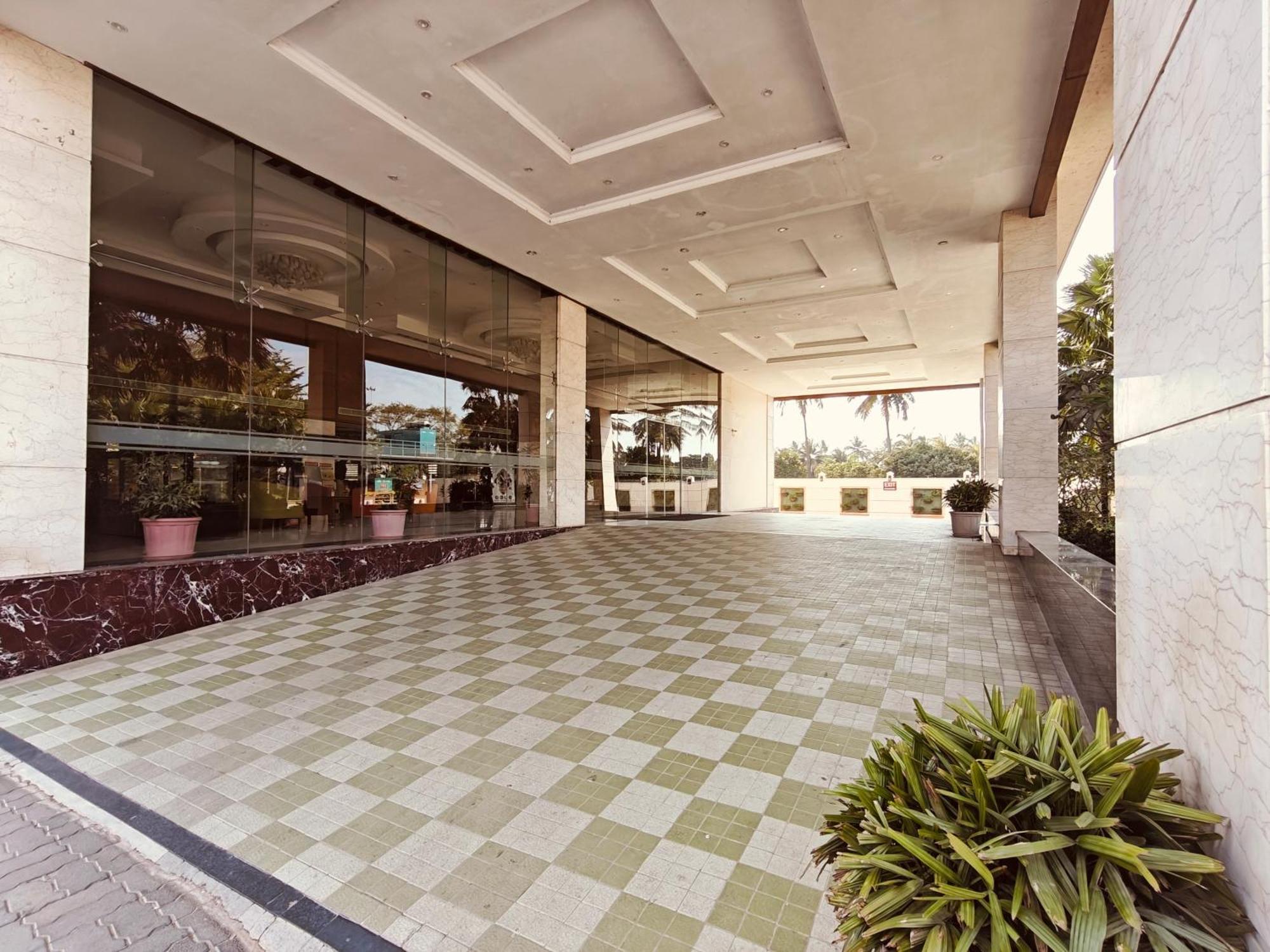 Mm Legacy - A Bergamont Hotel, Kanchipuram Exterior photo